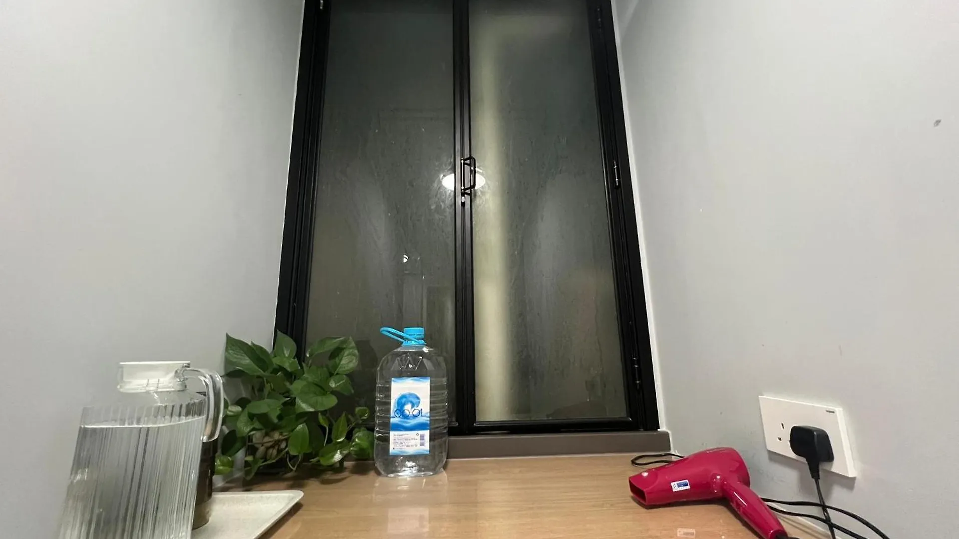 Check Inn Hk Hong Kong Hostel